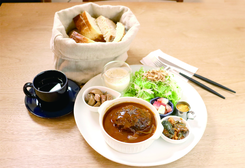 neuk.cafe （ヌークカフェ）